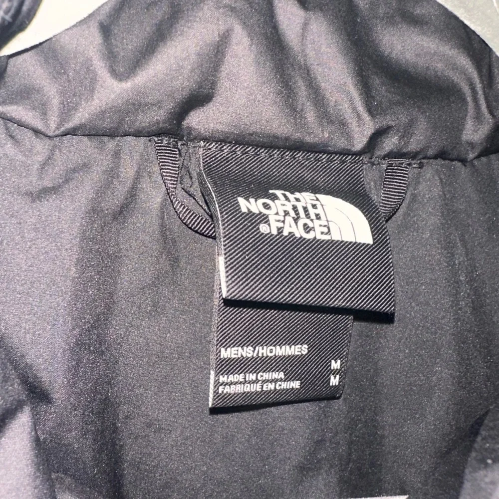 The North Face Men's Junction‎ Insulated Jacket in black